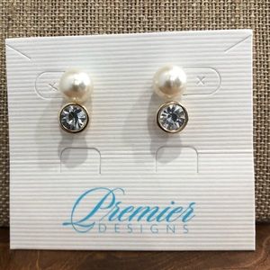 Premier Designs Earrings (2 sets of earrings)